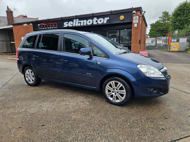 Vauxhall Zafira 1.8 16V Elite Euro 5 5dr (2011) - Picture 10