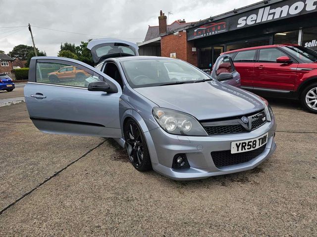 Vauxhall Astra 2.0i 16v VXR Sport Hatch 3dr (2008) - Picture 19