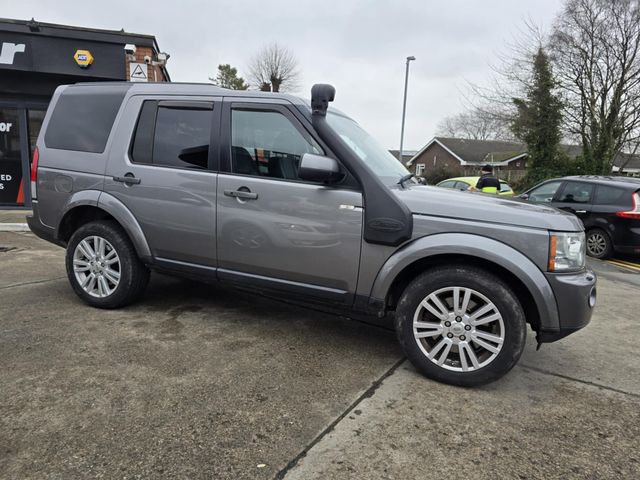 Land Rover Discovery 4 3.0 TD V6 HSE Auto 4WD Euro 4 5dr (2009) - Picture 17