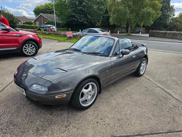 Mazda MX-5 1.6 Limited Edition 2dr (1991) - Picture 16