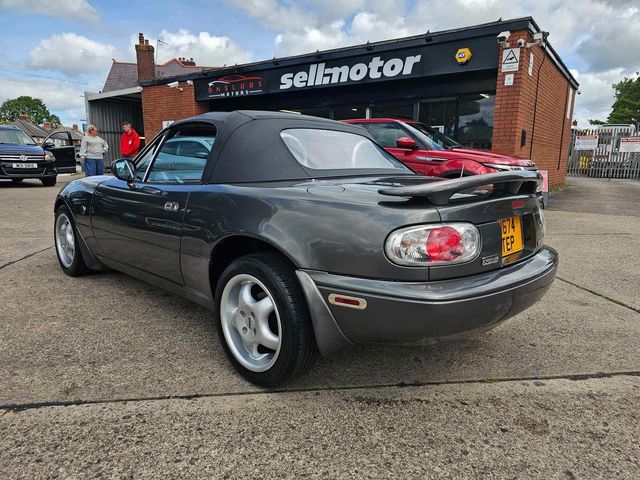 Mazda MX-5 1.6 Limited Edition 2dr (1991) - Picture 7