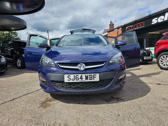 Vauxhall Astra 1.6 CDTi ecoFLEX Design Euro 6 (s/s) 5dr (2014) - Picture 18