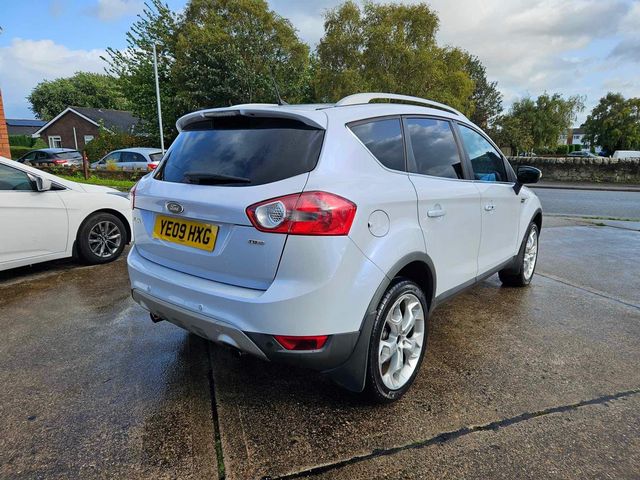 Ford Kuga 2.0 TDCi Titanium AWD Euro 4 5dr (2009) - Picture 9