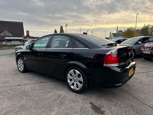 Vauxhall Vectra 1.8 VVT Exclusiv 5dr (2008) - Picture 7