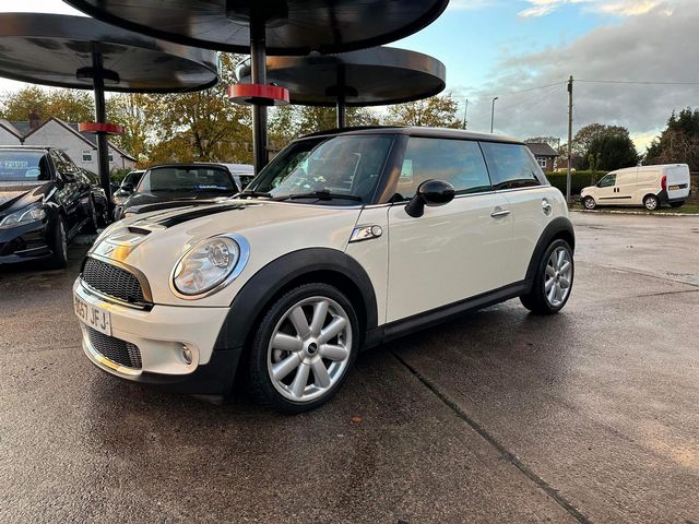 MINI Hatch 1.6 Cooper S Euro 4 3dr (2007) - Picture 4