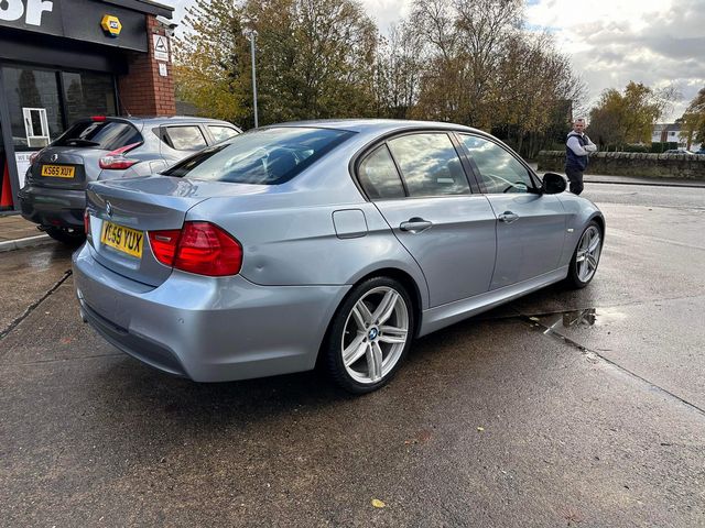 BMW 3 Series 2.0 318d M Sport Steptronic Euro 5 4dr (2009) - Picture 5