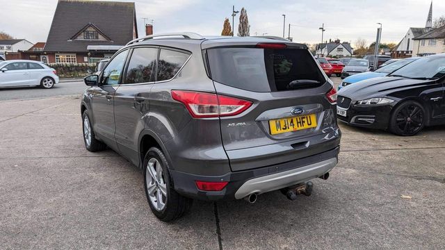 Ford Kuga 2.0 TDCi Zetec Powershift AWD Euro 5 5dr (2014) - Picture 7