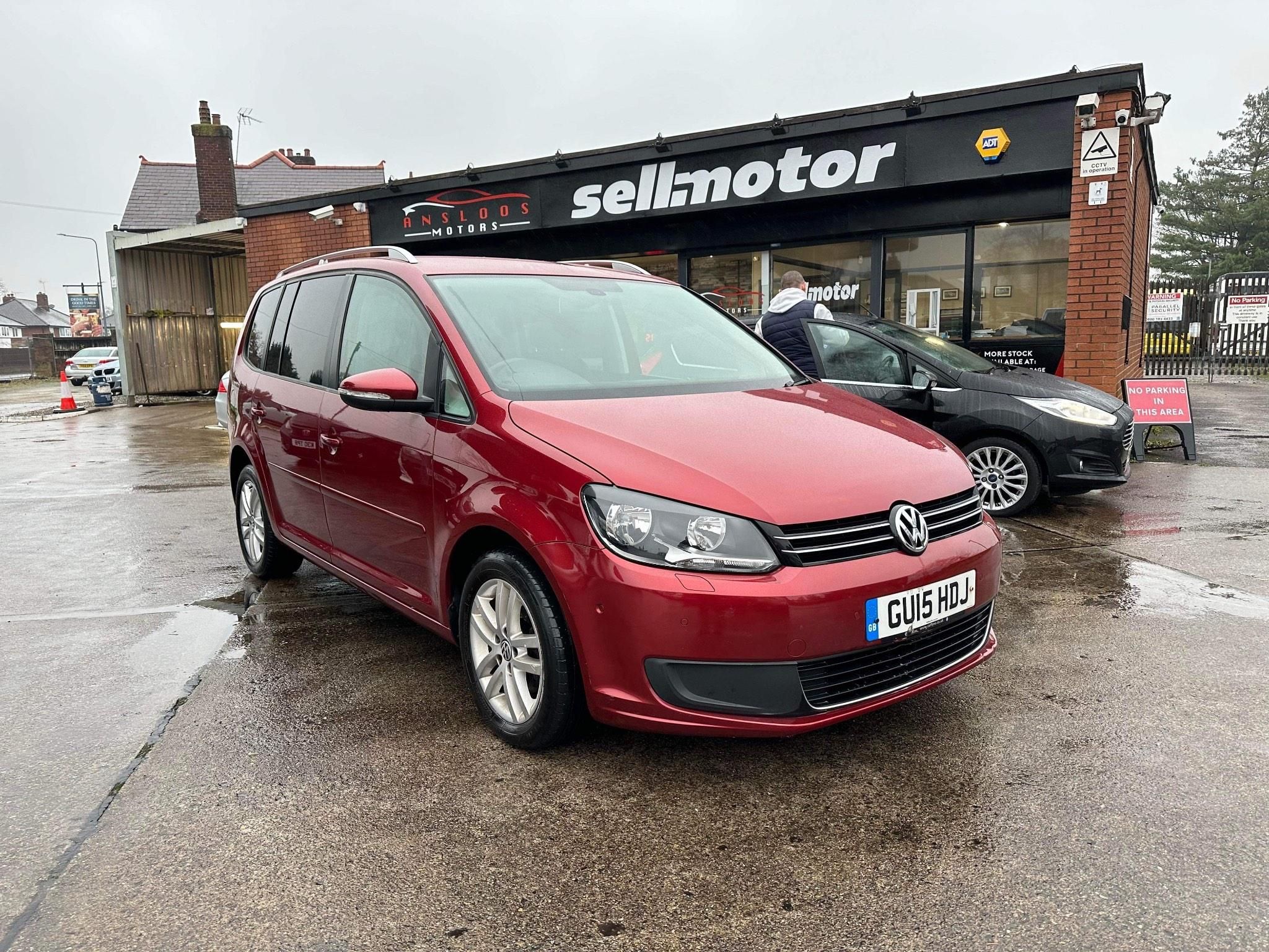 VolkswagenTouran1.6 TDI BlueMotion Tech SE DSG Euro 5 (s/s) 5dr for sale