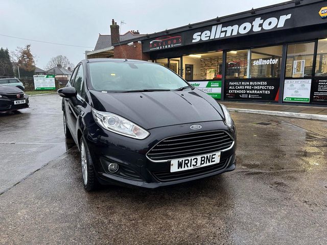 Ford Fiesta 1.0 Titanium Euro 5 (s/s) 5dr (2013) - Picture 2