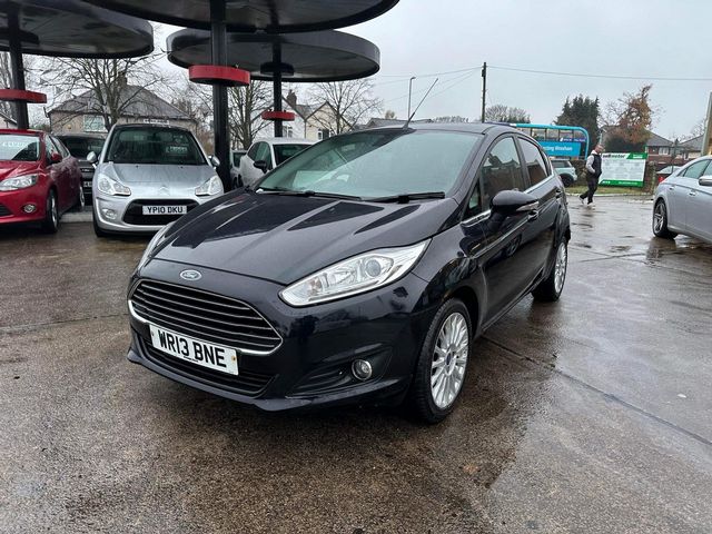 Ford Fiesta 1.0 Titanium Euro 5 (s/s) 5dr (2013) - Picture 4