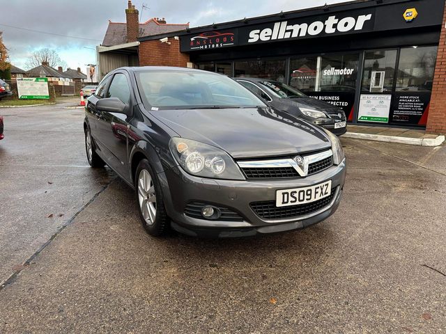 Vauxhall Astra 1.6i 16v SXi Sport Hatch 3dr (2009) - Picture 2