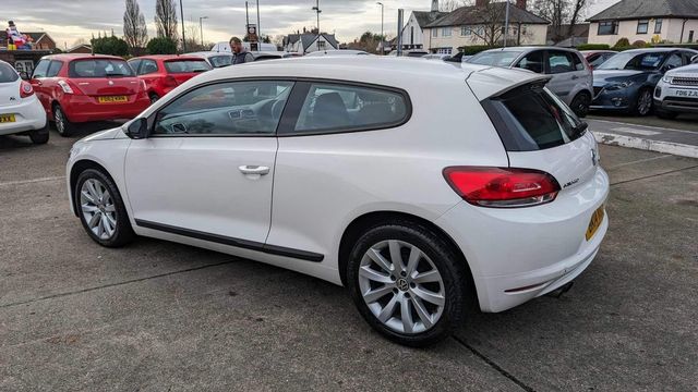 Volkswagen Scirocco 2.0 TDI BlueMotion Tech Euro 5 (s/s) 3dr (Nav) (2014) - Picture 17