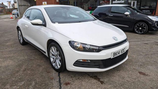 Volkswagen Scirocco 2.0 TDI BlueMotion Tech Euro 5 (s/s) 3dr (Nav) (2014) - Picture 8