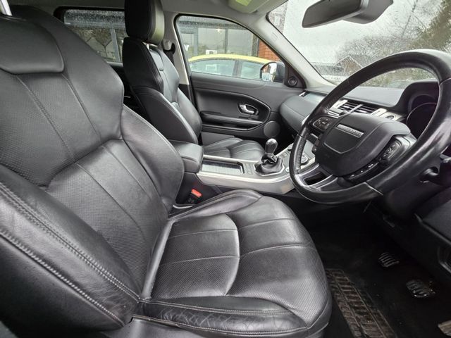 Land Rover Range Rover Evoque 2.0 TD4 SE Tech 4WD Euro 6 (s/s) 5dr (2016) - Picture 12