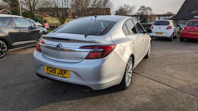 Vauxhall Insignia 2.0 CDTi ecoFLEX SRi Euro 5 (s/s) 5dr (2015) - Picture 11