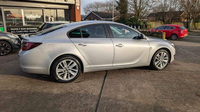 Vauxhall Insignia 2.0 CDTi ecoFLEX SRi Euro 5 (s/s) 5dr (2015) - Picture 14