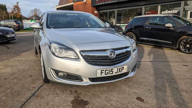 Vauxhall Insignia 2.0 CDTi ecoFLEX SRi Euro 5 (s/s) 5dr (2015) - Picture 2