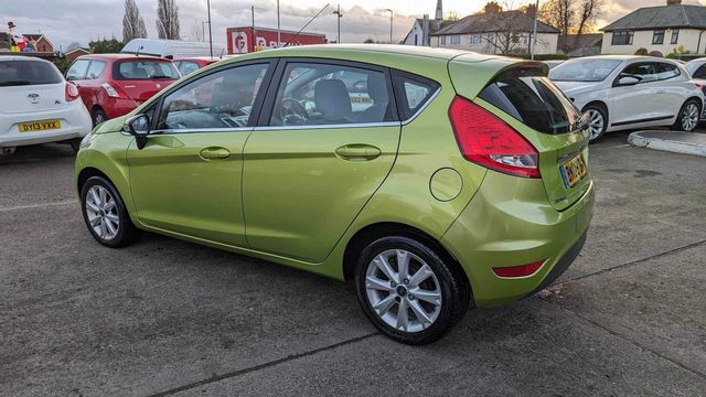 Ford Fiesta 1.25 Zetec 5dr (2009) - Picture 7