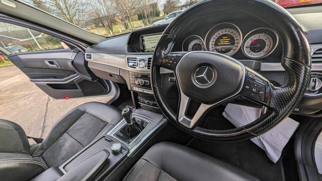 Mercedes-Benz E Class 2.1 E220 CDI AMG Sport Euro 5 (s/s) 5dr (2013) - Picture 16