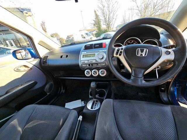 Honda Jazz 1.4 i-DSI SE CVT-7 5dr (2007) - Picture 17