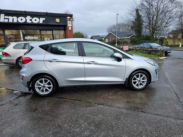 Ford Fiesta 1.0T EcoBoost Zetec Euro 6 (s/s) 5dr (2017) - Picture 6