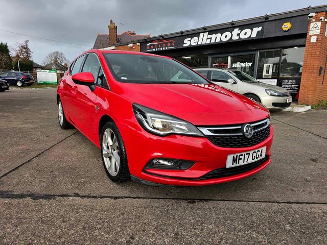 Vauxhall Astra 1.6 CDTi ecoTEC BlueInjection SRi Euro 6 5dr (2017) - Picture 2