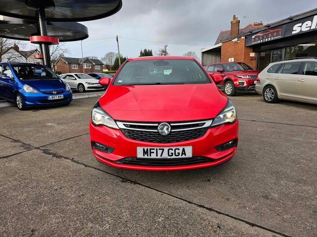 Vauxhall Astra 1.6 CDTi ecoTEC BlueInjection SRi Euro 6 5dr (2017) - Picture 3