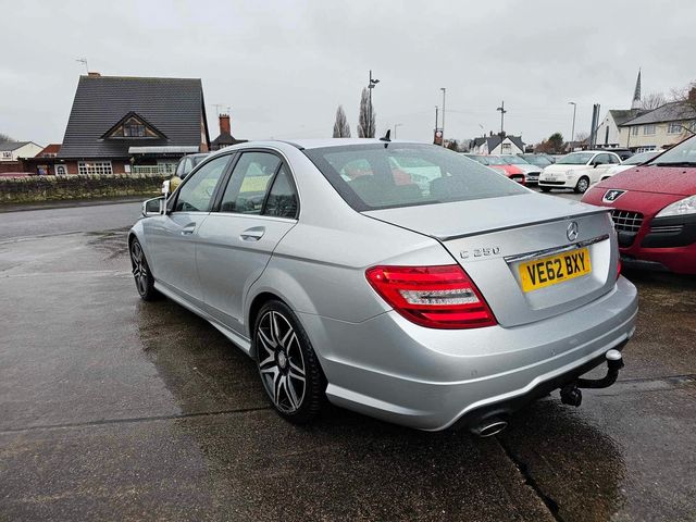 Mercedes-Benz C Class 2.1 C250 CDI BlueEfficiency AMG Sport Plus Euro 5 (s/s) 4dr (2012) - Picture 10