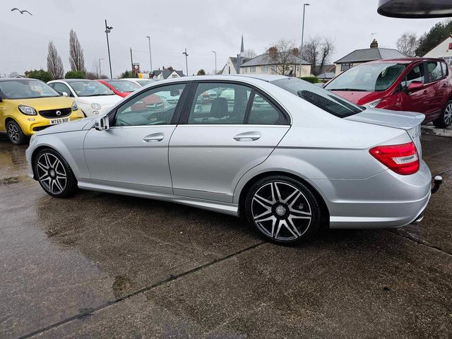 Mercedes-Benz C Class 2.1 C250 CDI BlueEfficiency AMG Sport Plus Euro 5 (s/s) 4dr (2012) - Picture 11