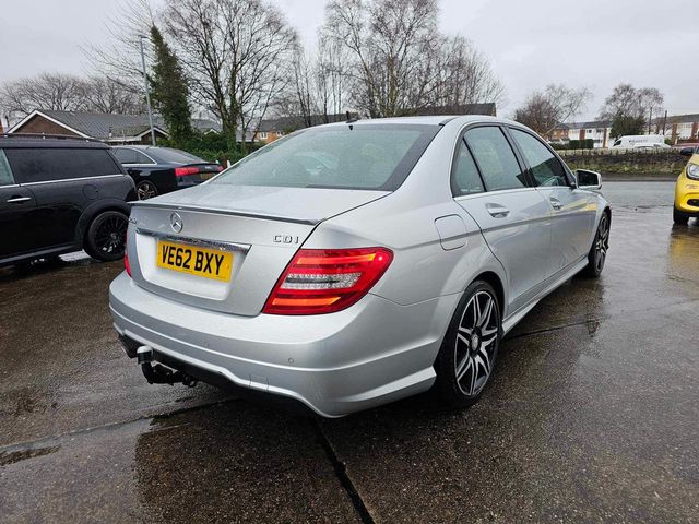 Mercedes-Benz C Class 2.1 C250 CDI BlueEfficiency AMG Sport Plus Euro 5 (s/s) 4dr (2012) - Picture 8