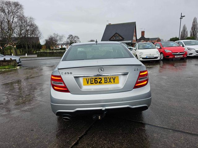 Mercedes-Benz C Class 2.1 C250 CDI BlueEfficiency AMG Sport Plus Euro 5 (s/s) 4dr (2012) - Picture 9