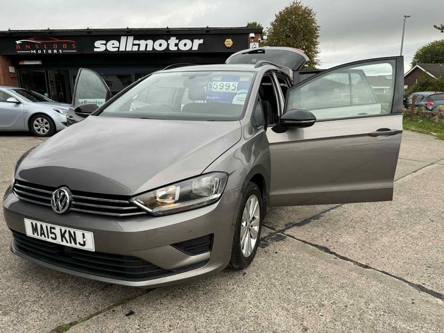 Volkswagen Golf SV 1.6 TDI BlueMotion Tech SE Euro 6 (s/s) 5dr (2015) - Picture 10