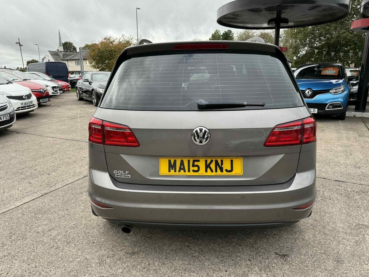 Volkswagen Golf SV 1.6 TDI BlueMotion Tech SE Euro 6 (s/s) 5dr - Picture 12 of 22