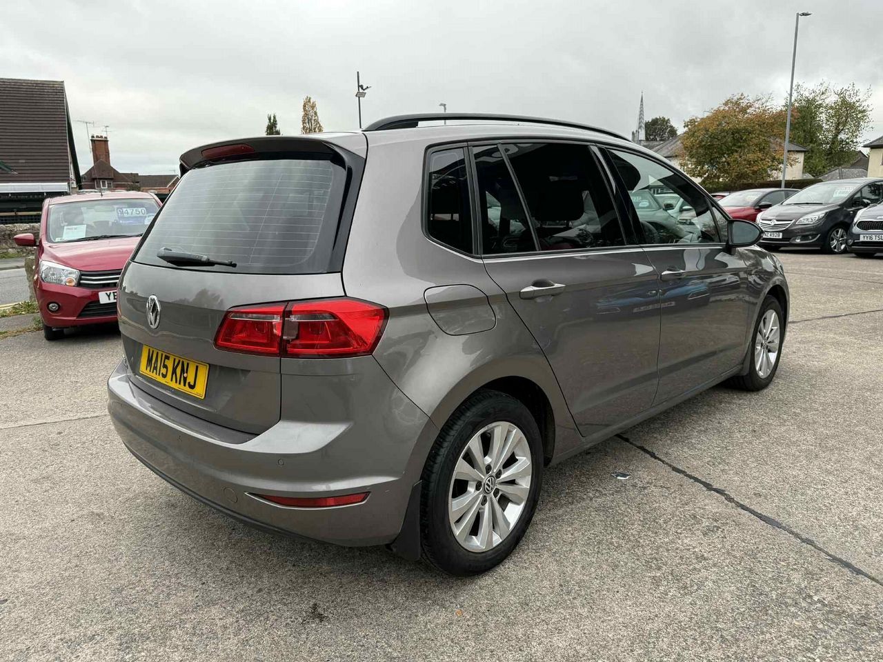 Volkswagen Golf SV 1.6 TDI BlueMotion Tech SE Euro 6 (s/s) 5dr - Picture 14 of 22