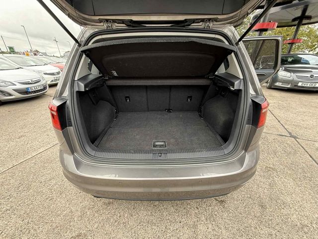 Volkswagen Golf SV 1.6 TDI BlueMotion Tech SE Euro 6 (s/s) 5dr (2015) - Picture 18