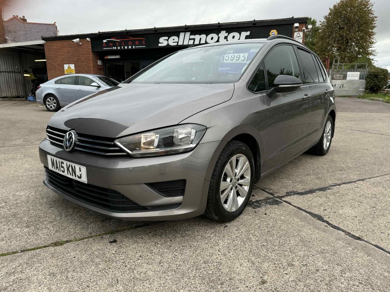 Volkswagen Golf SV 1.6 TDI BlueMotion Tech SE Euro 6 (s/s) 5dr - Picture 9 of 22