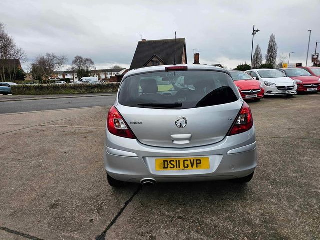 Vauxhall Corsa 1.4 16V SXi Euro 5 5dr (A/C) (2011) - Picture 11