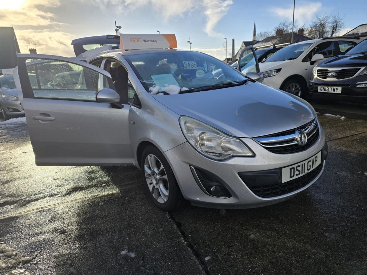 Vauxhall Corsa 1.4 16V SXi Euro 5 5dr (A/C) - Picture 8 of 17
