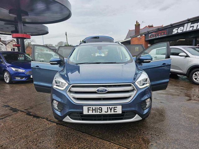 Ford Kuga 2.0 TDCi EcoBlue Titanium Edition Powershift Euro 6 5dr (2019) - Picture 23